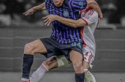 包含今晚阿贾克斯备战中超，伤情更新细节曝光，悬念犹存，年轻球员得到机会的词条