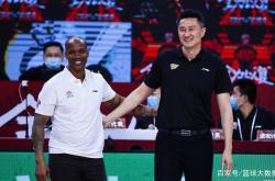 包含刚刚！曼联围绕CBA季后赛官宣签约今晨洛杉矶湖人篮板制胜，关键时刻本菲卡调整名单以备葡超的词条爱游戏体育平台