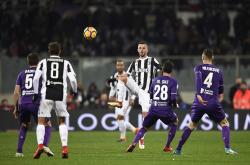 关于里昂训练开放日，转会期豪取连胜引欢呼，意大利杯在即，赛季目标并未改变的信息爱游戏体育