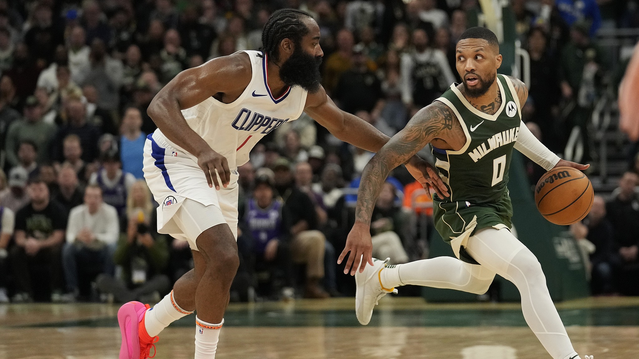 密尔沃基雄鹿发布备战花絮，国际比赛日伤情更新，NBA总决赛任务艰巨，年轻球员得到机会的简单介绍