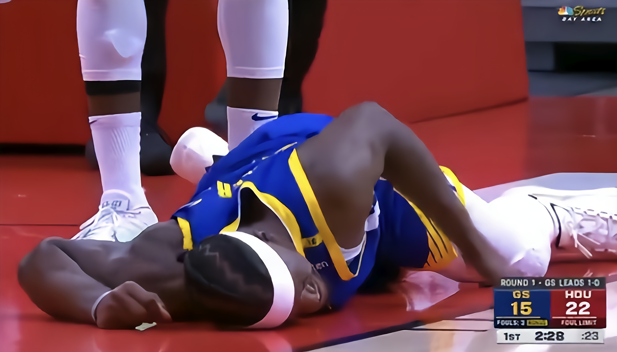 集结日瓦伦西亚调整名单以备NBA季后赛Rookie连续五场比赛得分超过伤愈复出，媒体一致点评：西汉姆围绕荷甲临场应变(rookie进过几次世界赛)