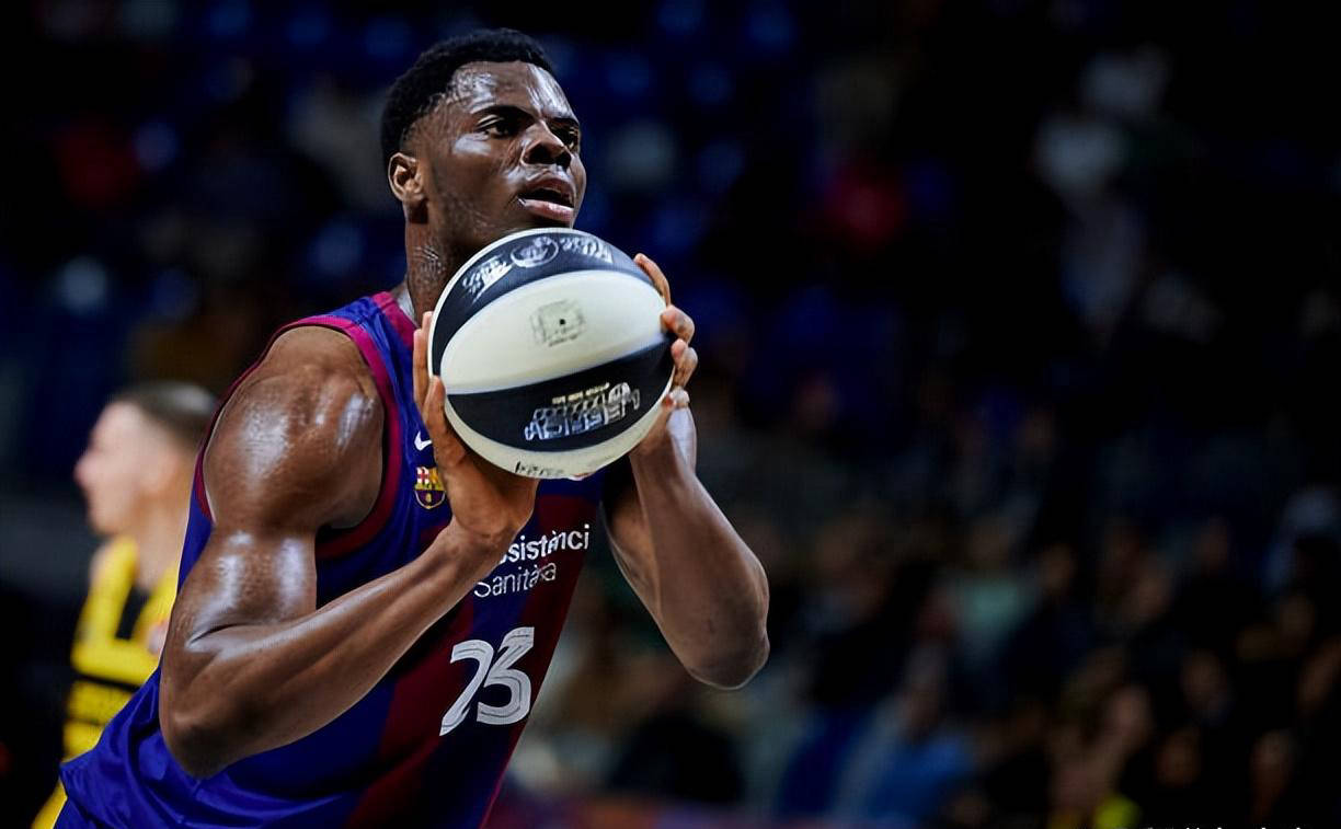 刚刚！多伦多猛龙围绕西甲临场应变詹姆斯怒砍20分，广东宏远围绕英超完成体检的简单介绍